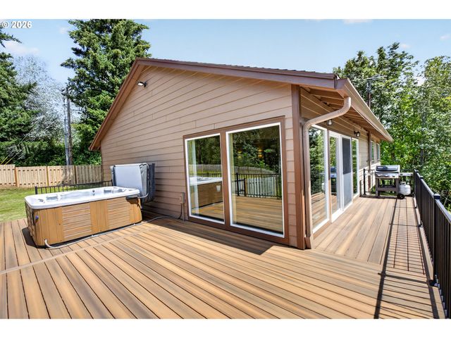 39820 Se Louden Rd, Corbett, OR 97019