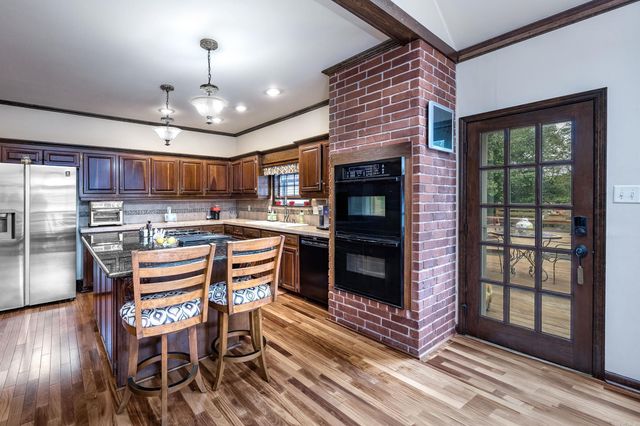 69 Valley Estates Cove, Little Rock, AR 72212