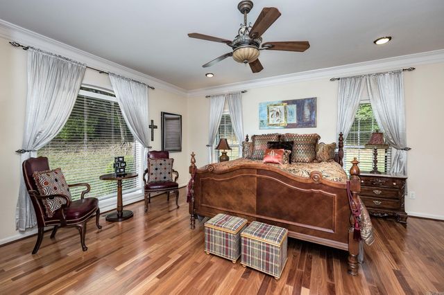 69 Valley Estates Cove, Little Rock, AR 72212