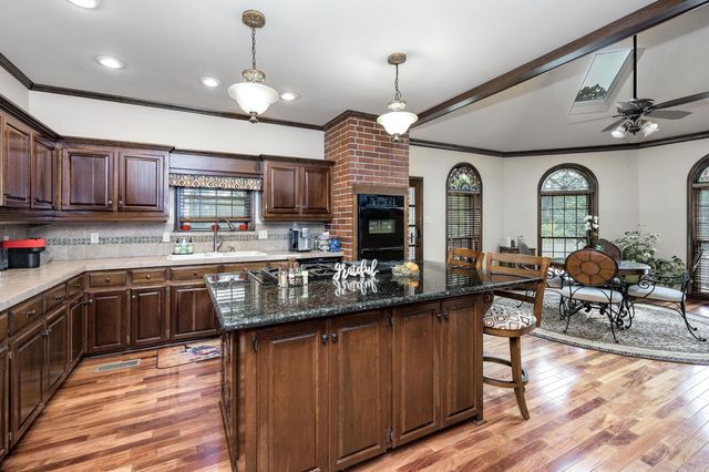69 Valley Estates Cove, Little Rock, AR 72212