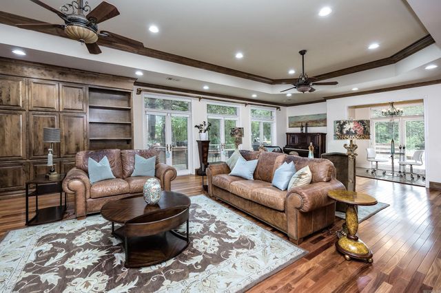 69 Valley Estates Cove, Little Rock, AR 72212