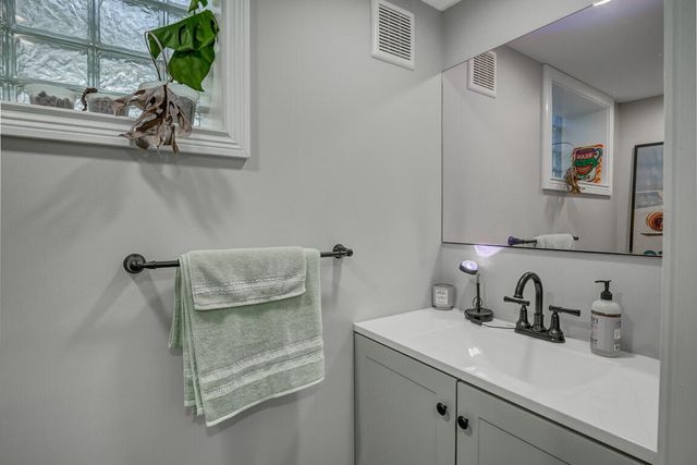 229-235 W 4th Street, Covington, KY 41011