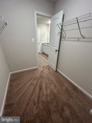 30 CRAMSFORD ST, Falling Waters, WV 25419