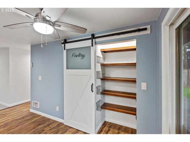 540 QUEENS Ave, Lakeside, OR 97449