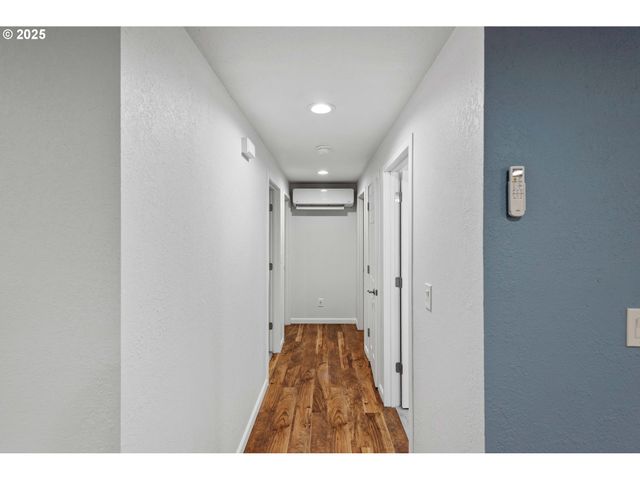 540 QUEENS Ave, Lakeside, OR 97449