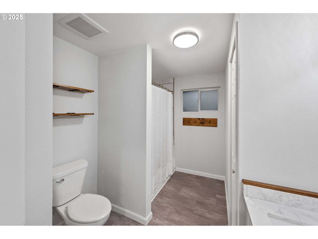 540 QUEENS Ave, Lakeside, OR 97449