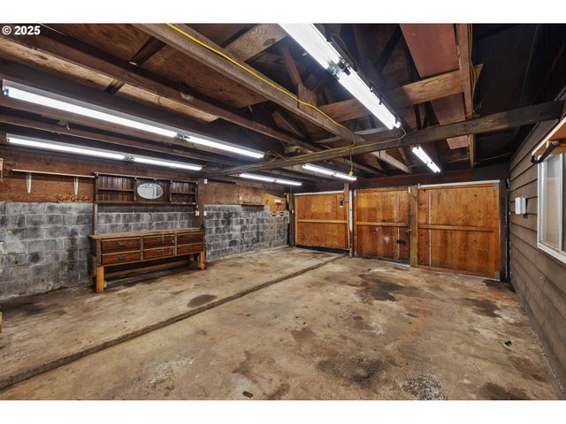 540 QUEENS Ave, Lakeside, OR 97449