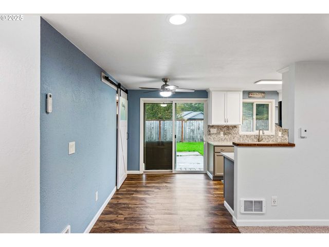 540 QUEENS Ave, Lakeside, OR 97449