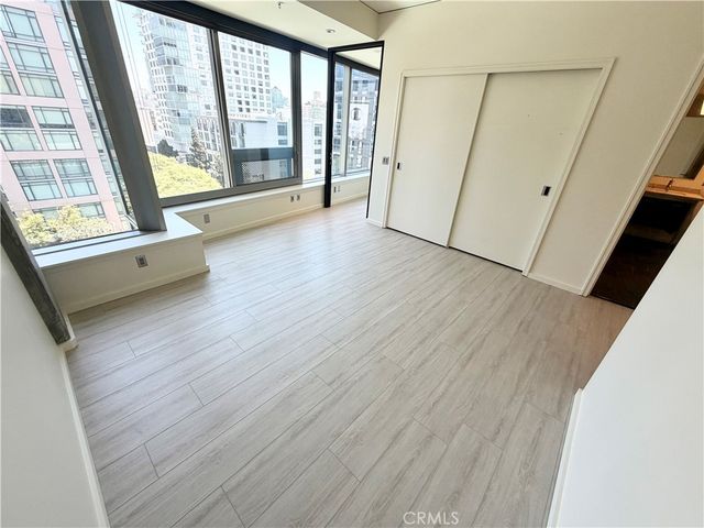 1155 S Grand Avenue 1017, Los Angeles, CA 90015