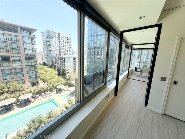 1155 S Grand Avenue 1017, Los Angeles, CA 90015