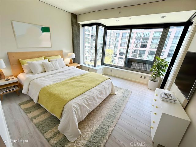 1155 S Grand Avenue 1017, Los Angeles, CA 90015