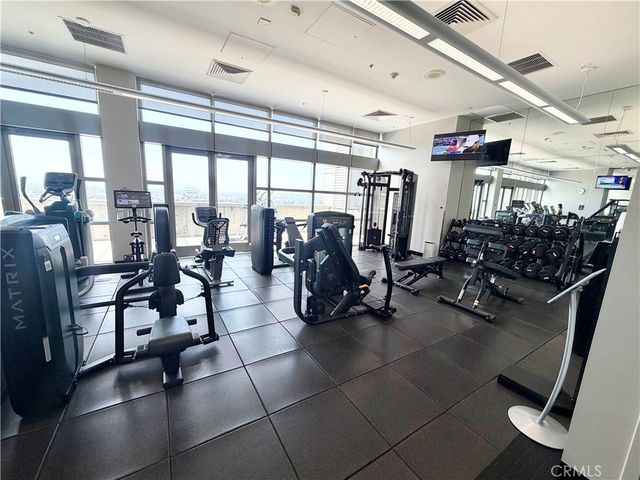 1155 S Grand Avenue 1017, Los Angeles, CA 90015