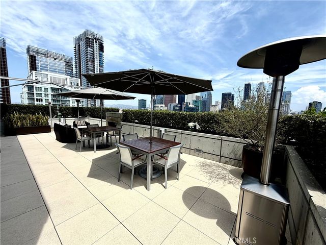 1155 S Grand Avenue 1017, Los Angeles, CA 90015