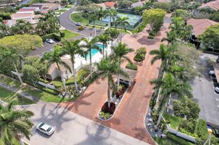 40 Pelican Pointe Drive 205, Delray Beach, FL 33483
