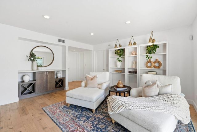 114 Cerro Street, Encinitas, CA 92024