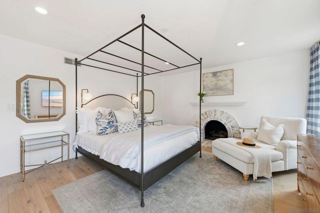 114 Cerro Street, Encinitas, CA 92024