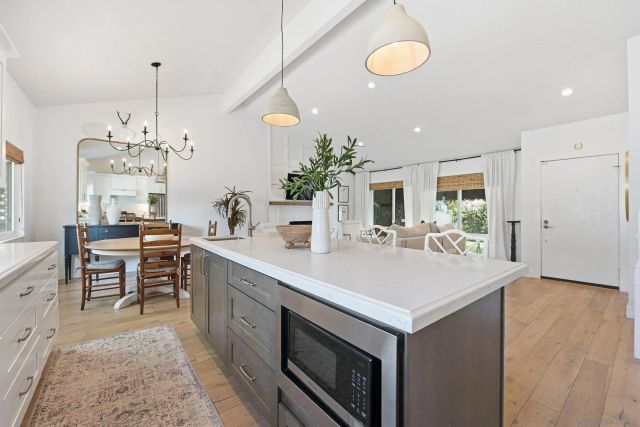 114 Cerro Street, Encinitas, CA 92024