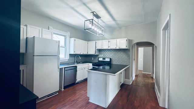 2757 Fremont Avenue S, Minneapolis, MN 55408