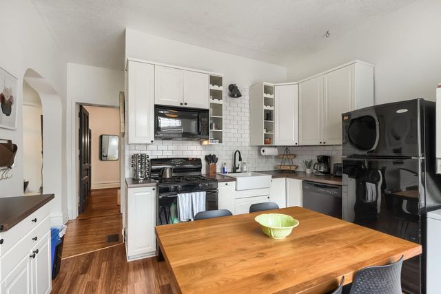 2757 Fremont Avenue S, Minneapolis, MN 55408