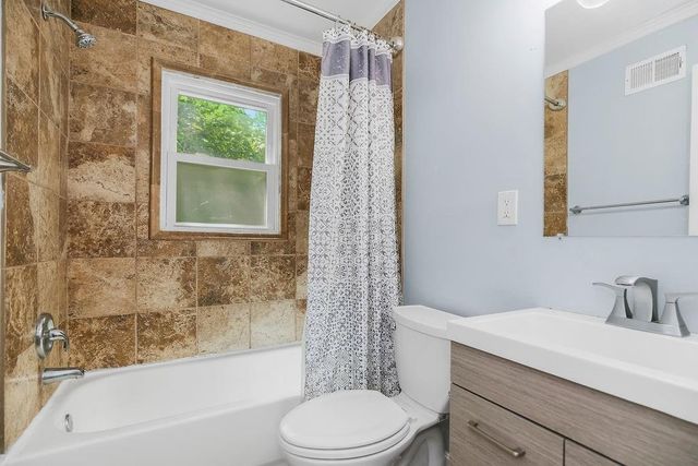 5228 Nieman Road, Shawnee, KS 66203