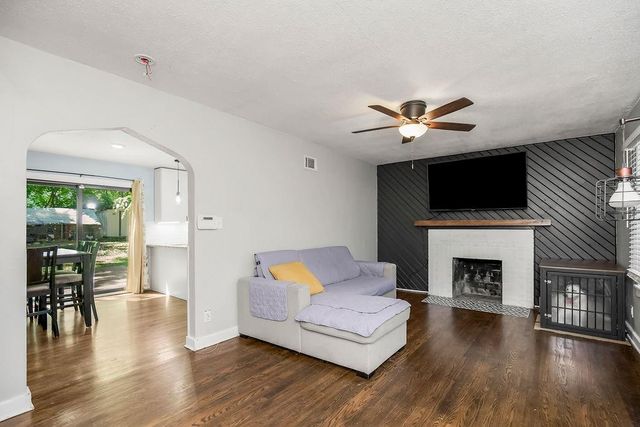 5228 Nieman Road, Shawnee, KS 66203
