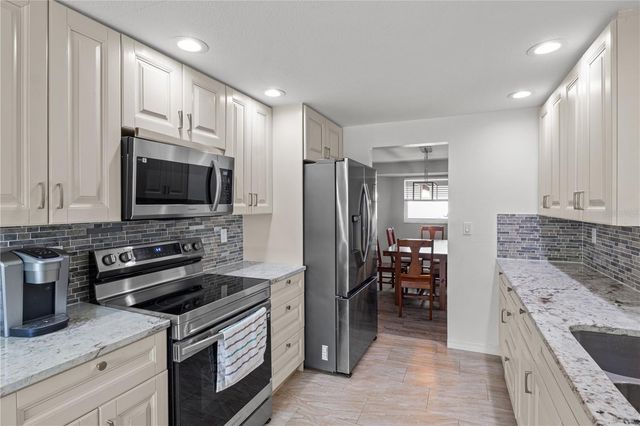 3831 118TH STREET W, Bradenton, FL 34210