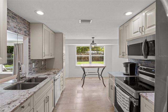 3831 118TH STREET W, Bradenton, FL 34210