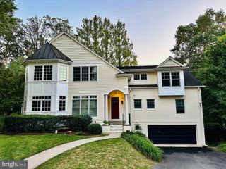 3722 N WOODROW ST, Arlington, VA 22207