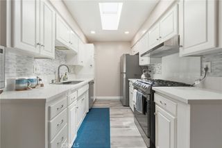 11138 Aqua Vista 29, Studio City, CA 91602