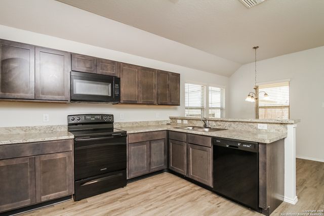 10327 Green Branch, San Antonio, TX 78223