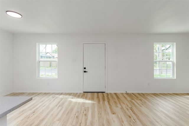 308 S 3rd, Bonham, TX 75418