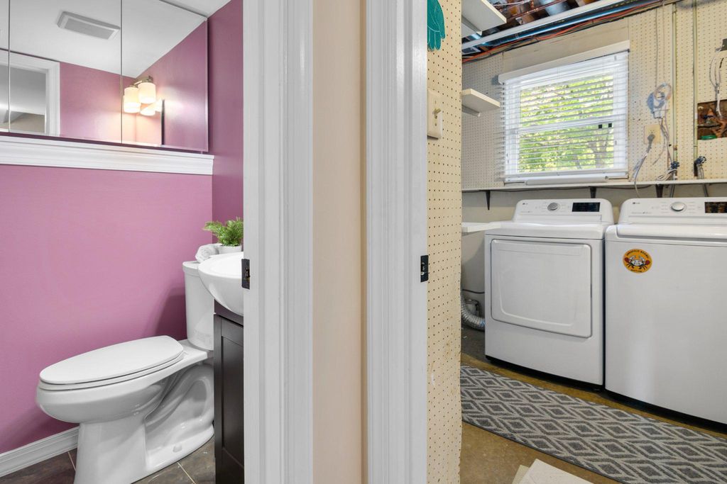 Image 16 of property listing at 1082 BRIGHTLEAF CT, Arnold, MD 21012