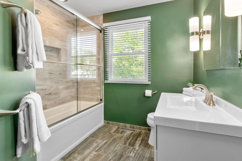 Image 24 of property listing at 1082 BRIGHTLEAF CT, Arnold, MD 21012