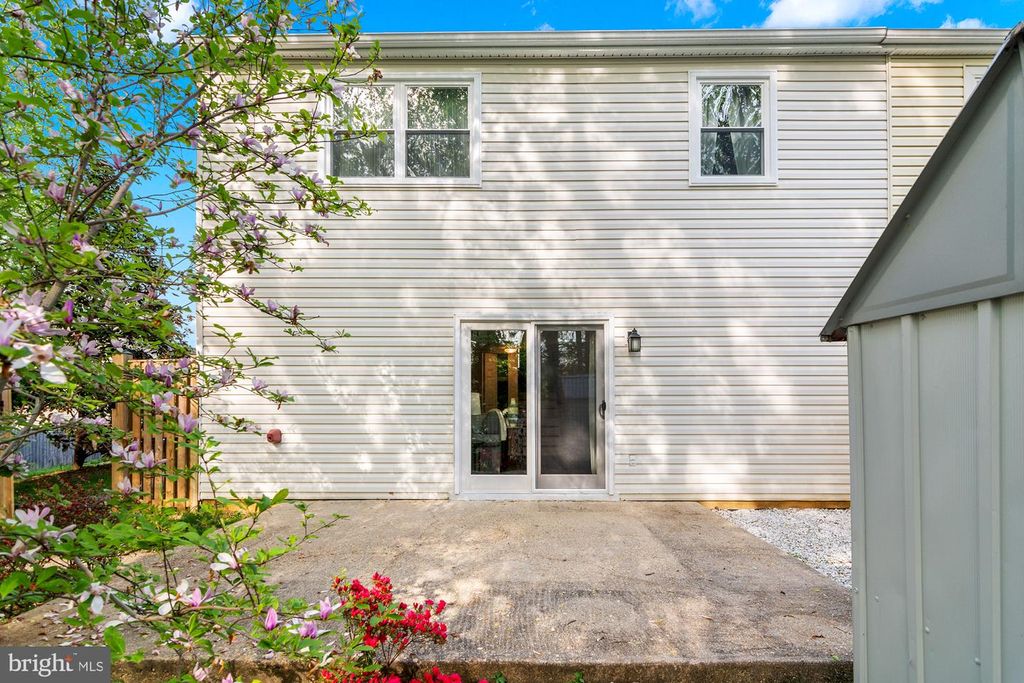 Image 32 of property listing at 1082 BRIGHTLEAF CT, Arnold, MD 21012