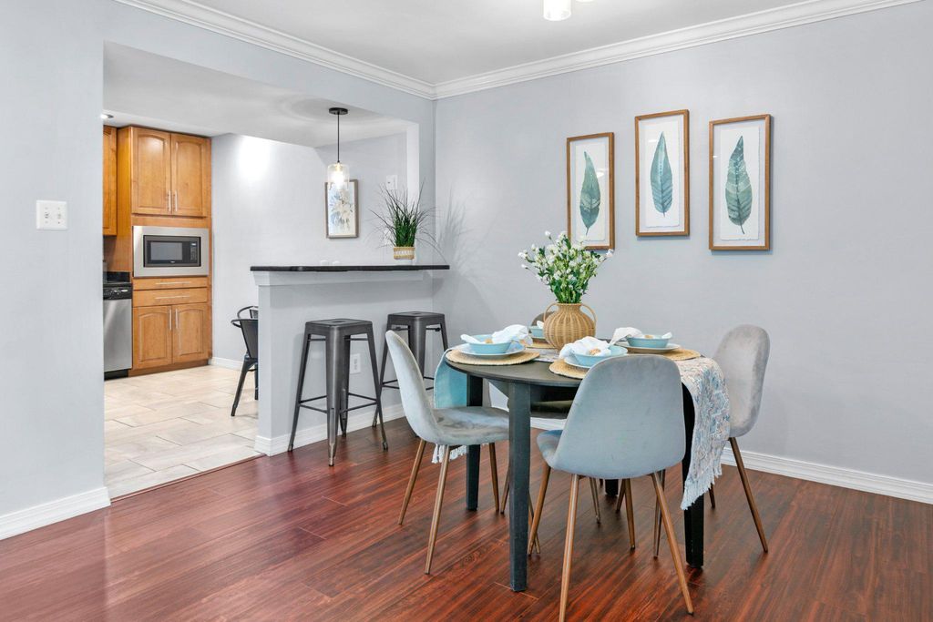 Image 10 of property listing at 1082 BRIGHTLEAF CT, Arnold, MD 21012