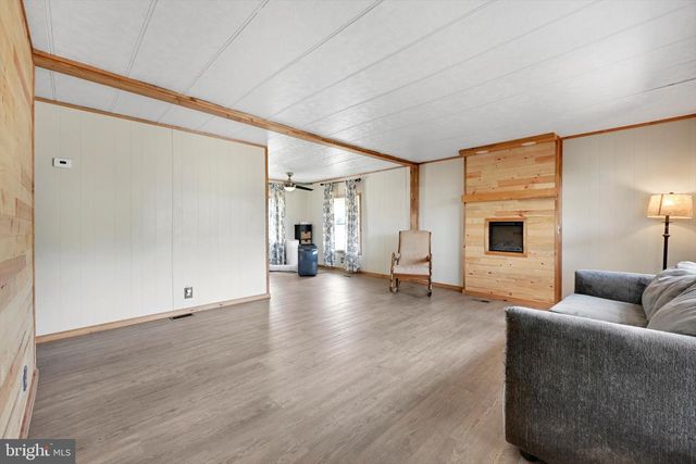 718 PALM CITY PARK, Annville, PA 17003