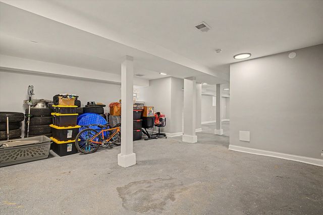5932 S Elizabeth Street, Chicago, IL 60636