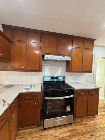 2713 Cochran Street, Houston, TX 77009