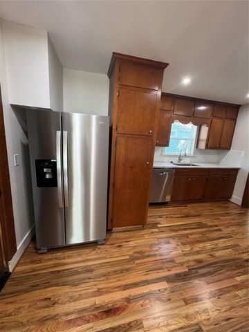 2713 Cochran Street, Houston, TX 77009