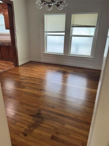 2713 Cochran Street, Houston, TX 77009