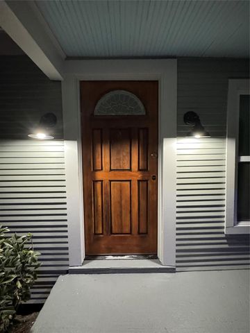 2713 Cochran Street, Houston, TX 77009