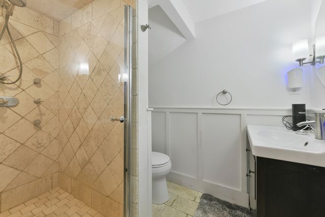 164 F St 4, Boston, MA 02127