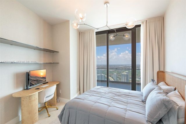 18975 Collins Avenue 5205, Sunny Isles Beach, FL 33160