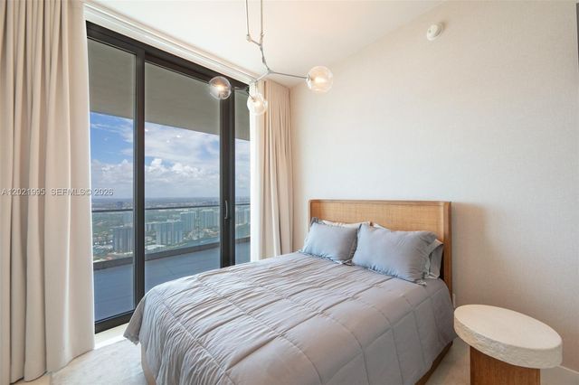 18975 Collins Avenue 5205, Sunny Isles Beach, FL 33160