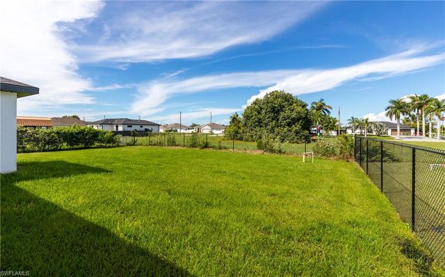 416 NW 25th AVE, Cape Coral, FL 33993