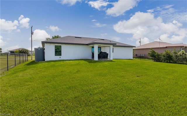 416 NW 25th AVE, Cape Coral, FL 33993