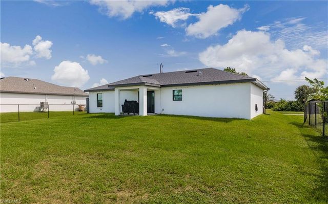 416 NW 25th AVE, Cape Coral, FL 33993