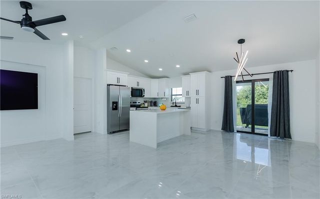 416 NW 25th AVE, Cape Coral, FL 33993