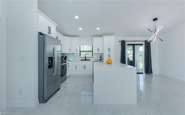 416 NW 25th AVE, Cape Coral, FL 33993