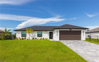 416 NW 25th AVE, Cape Coral, FL 33993